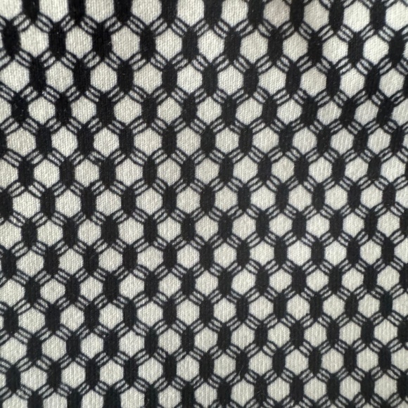 Lululemon Crossback Racer Tank – Size 6 - Picture 9 of 12